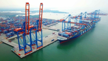 Cơ hội hiếm có của cảng biển Việt Nam