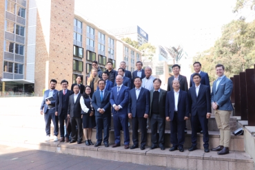 Đoàn công tác tỉnh Long An thăm và làm việc tại Cơ quan quản lý đô thị và Đại học New South Wales tại Sydney, Australia.