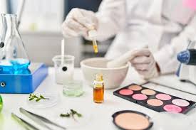Nhóm ngành hoá chất, dược phẩm, mỹ phẩm