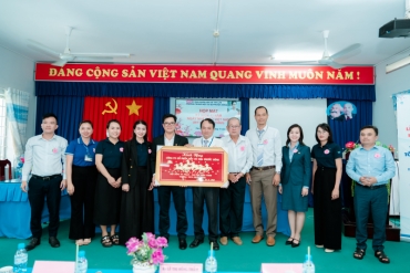 le trao hoc bong img phuoc dong nam hoc 2025 ??2026  tiep suc tai nang  ?? dong hanh cung giao duc dia phuong