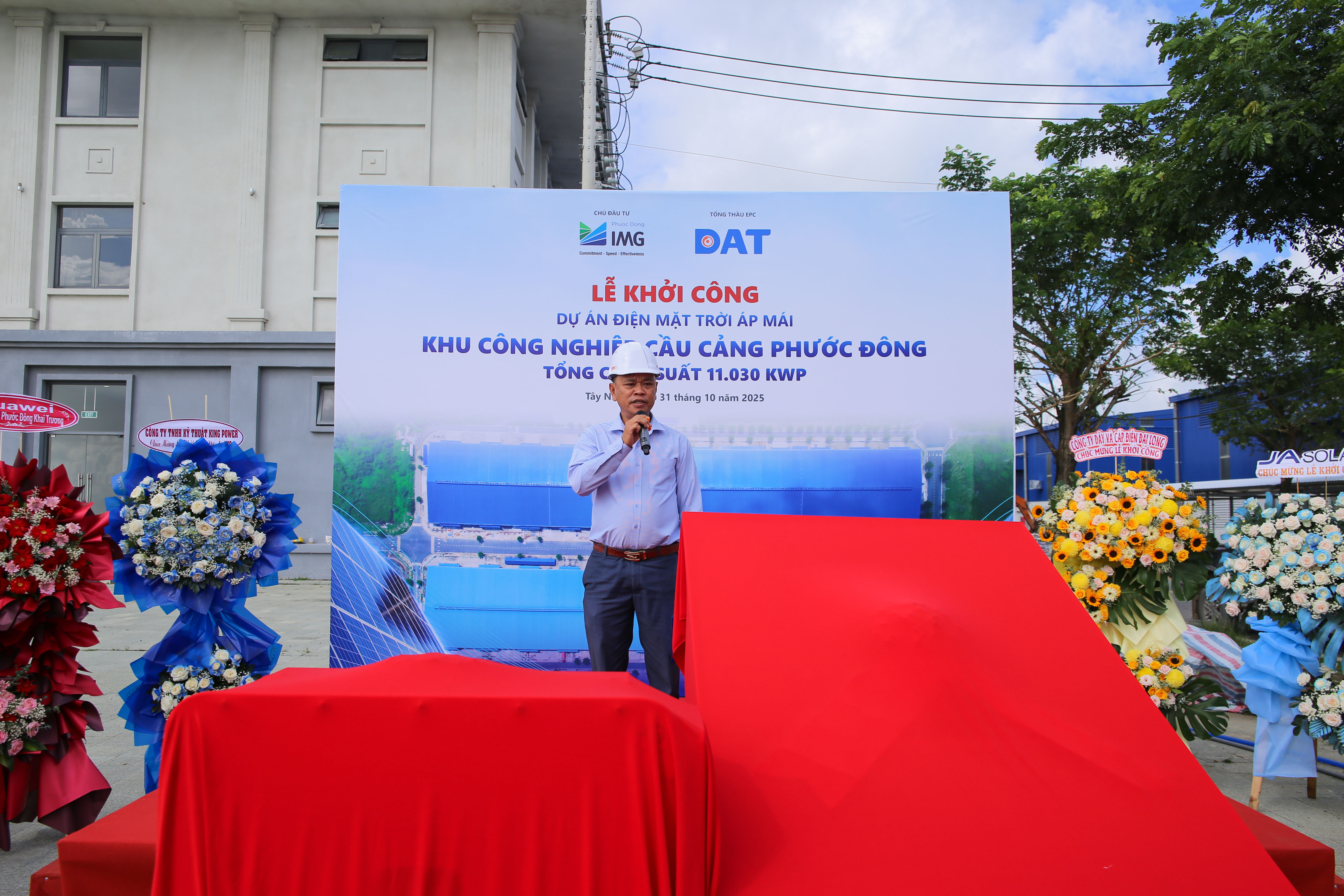 khoi cong du an dien mat troi ap mai 11 030 kwp tai khu cong nghiep cau cang phuoc dong