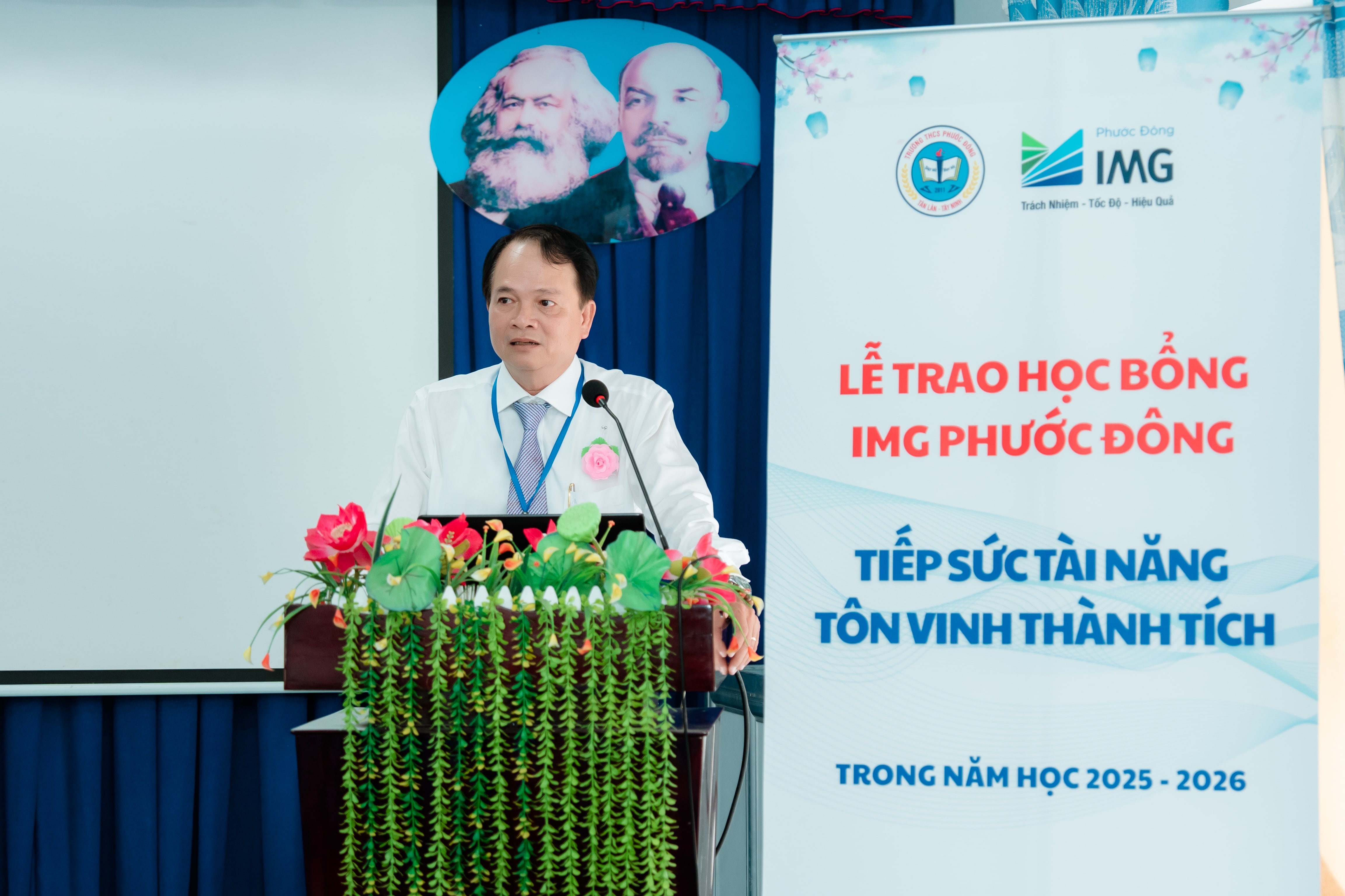 le trao hoc bong img phuoc dong nam hoc 2025 ??2026  tiep suc tai nang  ?? dong hanh cung giao duc dia phuong