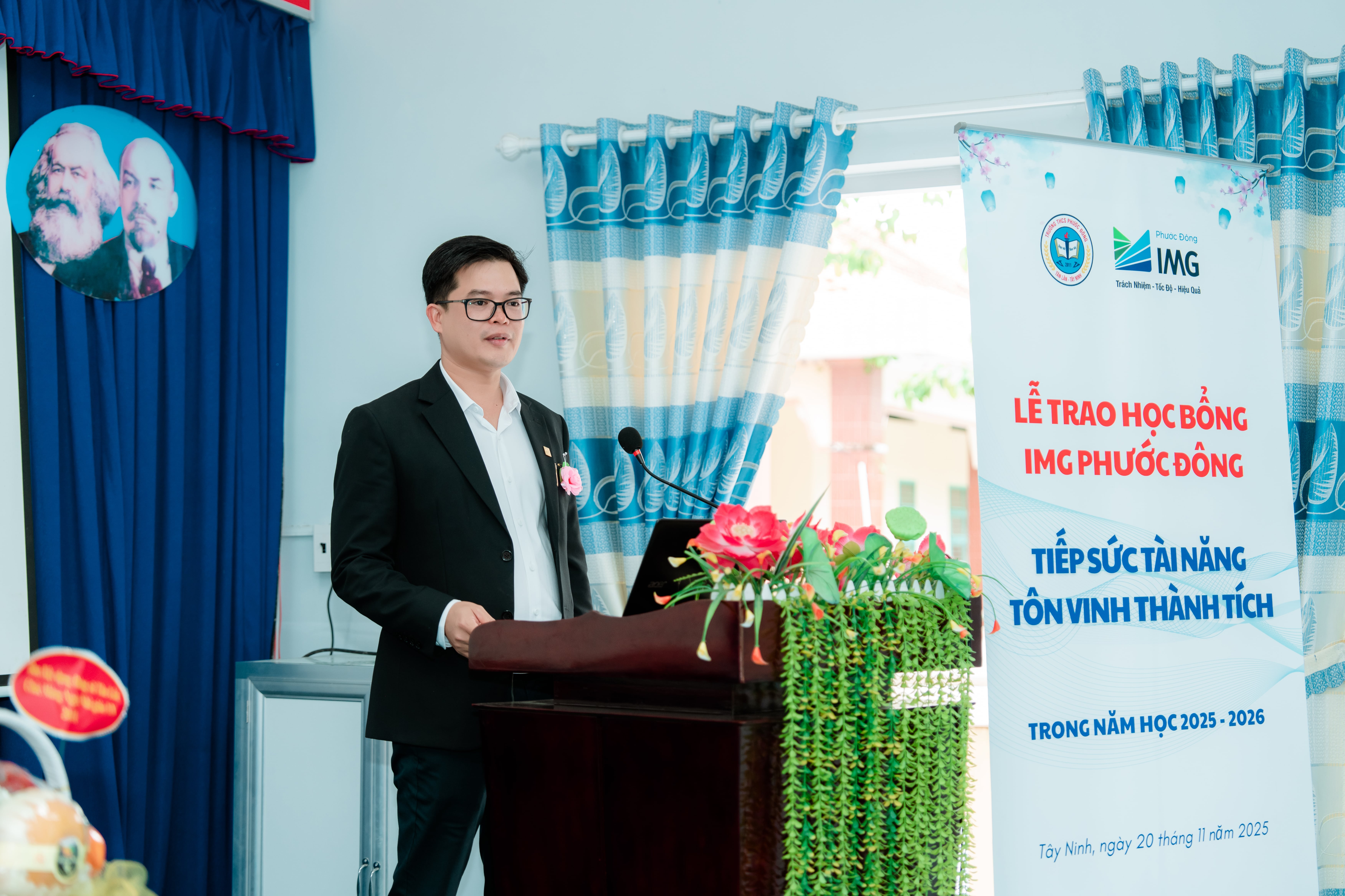 le trao hoc bong img phuoc dong nam hoc 2025 ??2026  tiep suc tai nang  ?? dong hanh cung giao duc dia phuong