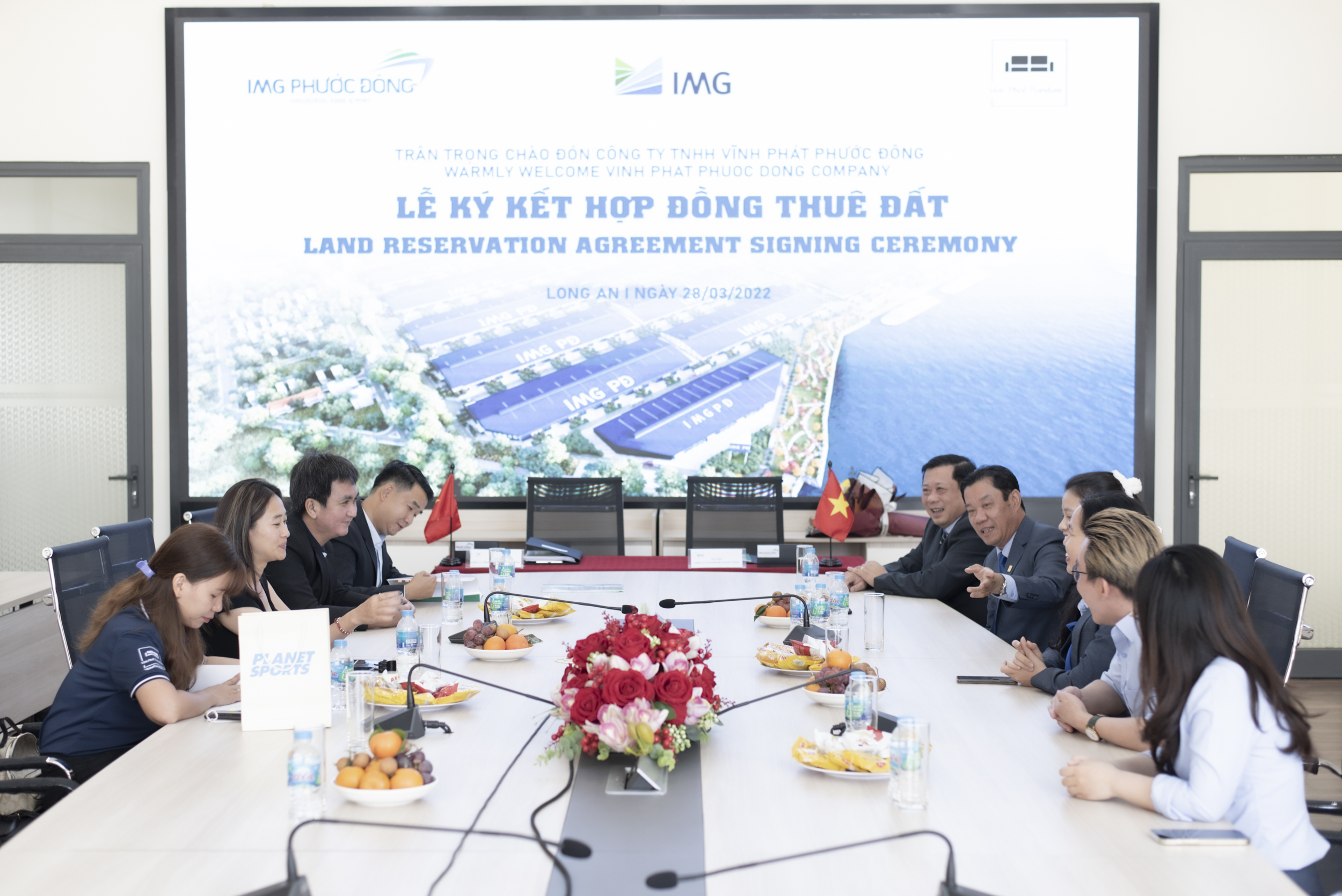 signing ceremony of land lease contract between img phuoc dong joint stock company and vinh phat phuoc dong co  ltd