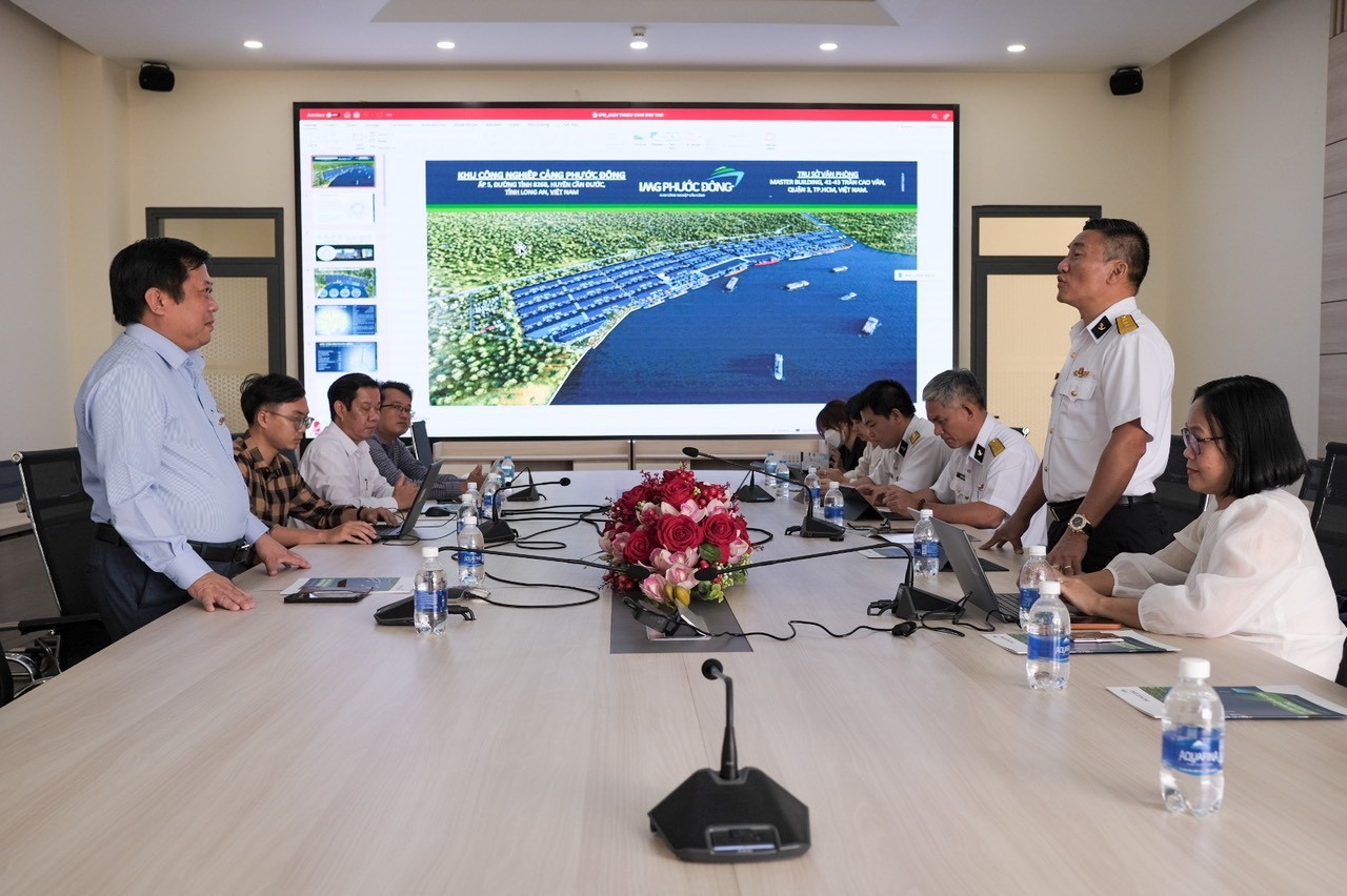 img phuoc dong joint stock company warmly welcomed saigon newport corporation at the office of the industrial park